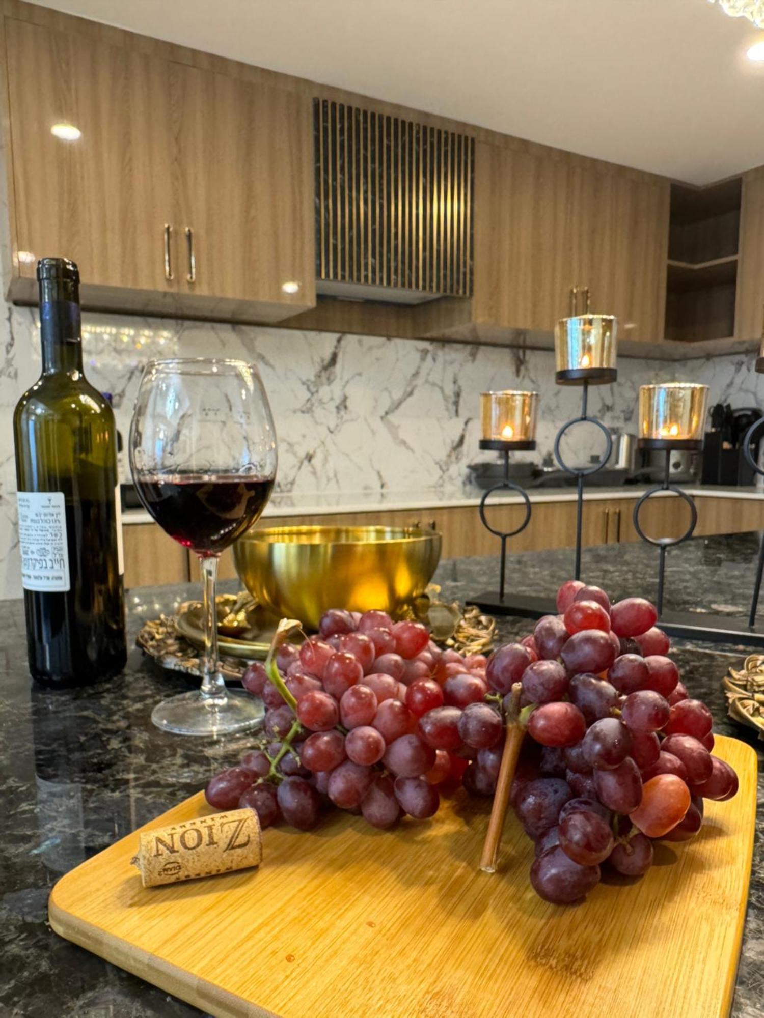 马尼拉Makati Prime Luxury公寓 外观 照片